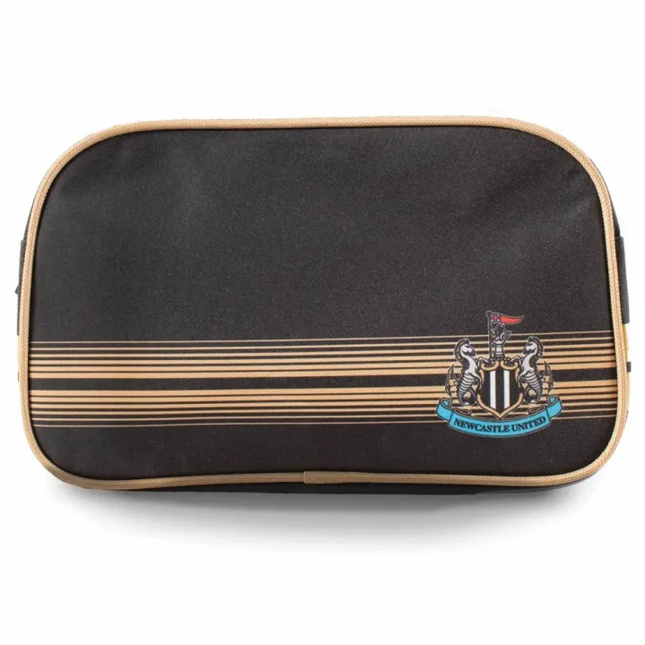Newcastle United FC несесер за тоалетни принадлежности Matchday – снимка 2